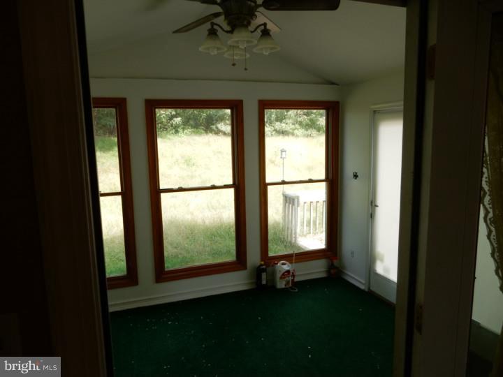 3 Freeport Road New Castle, DE 19720 - Photo 12 of 24 Patio