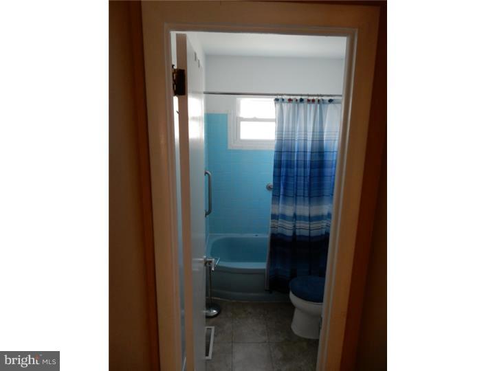 3 Freeport Road New Castle, DE 19720 - Photo 17 of 24 Bathroom