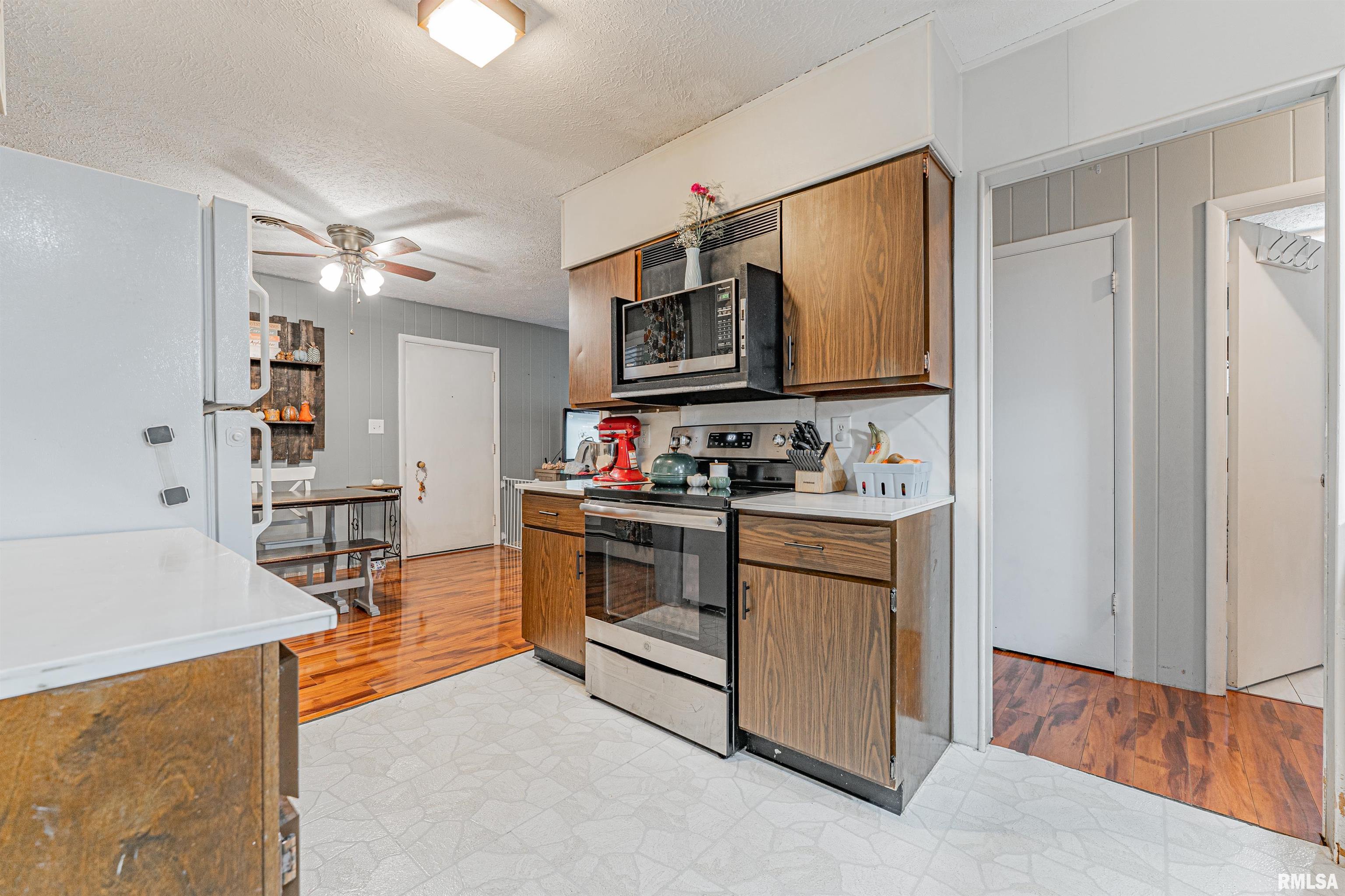 202 Southwest 4th Street Atlanta, IL 61723 - Photo 8 of 21 Gallery Image 8