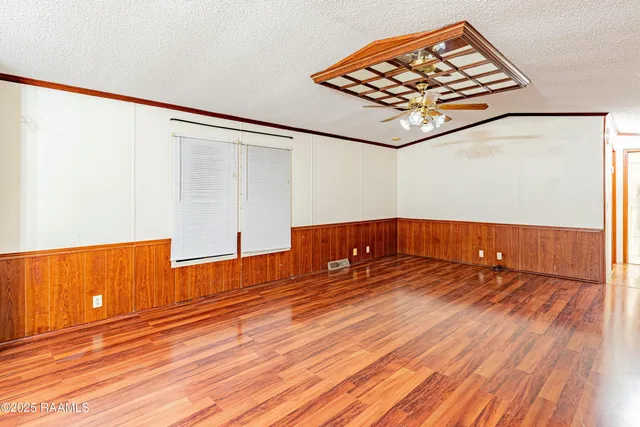 $1,000 | 7114 West Highway 90, New Iberia, LA 70560