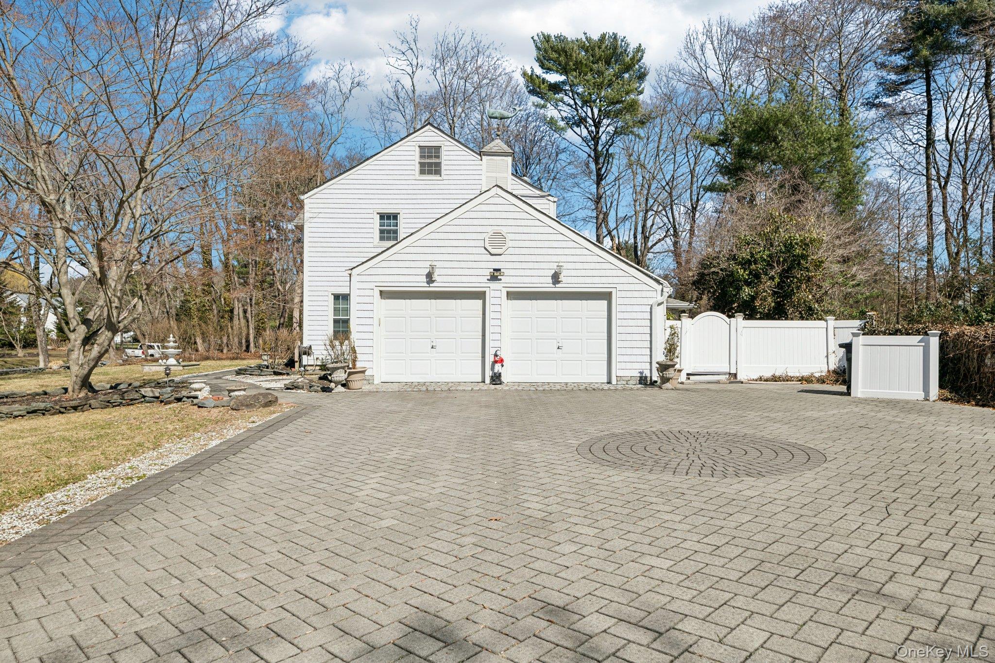 2 3 Pond Road Smithtown, NY 11787 - Photo 33 of 40 2 Car Garage