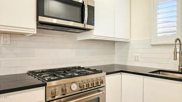 $2,700 | 1655 Allen Avenue, Pasadena, CA 91104