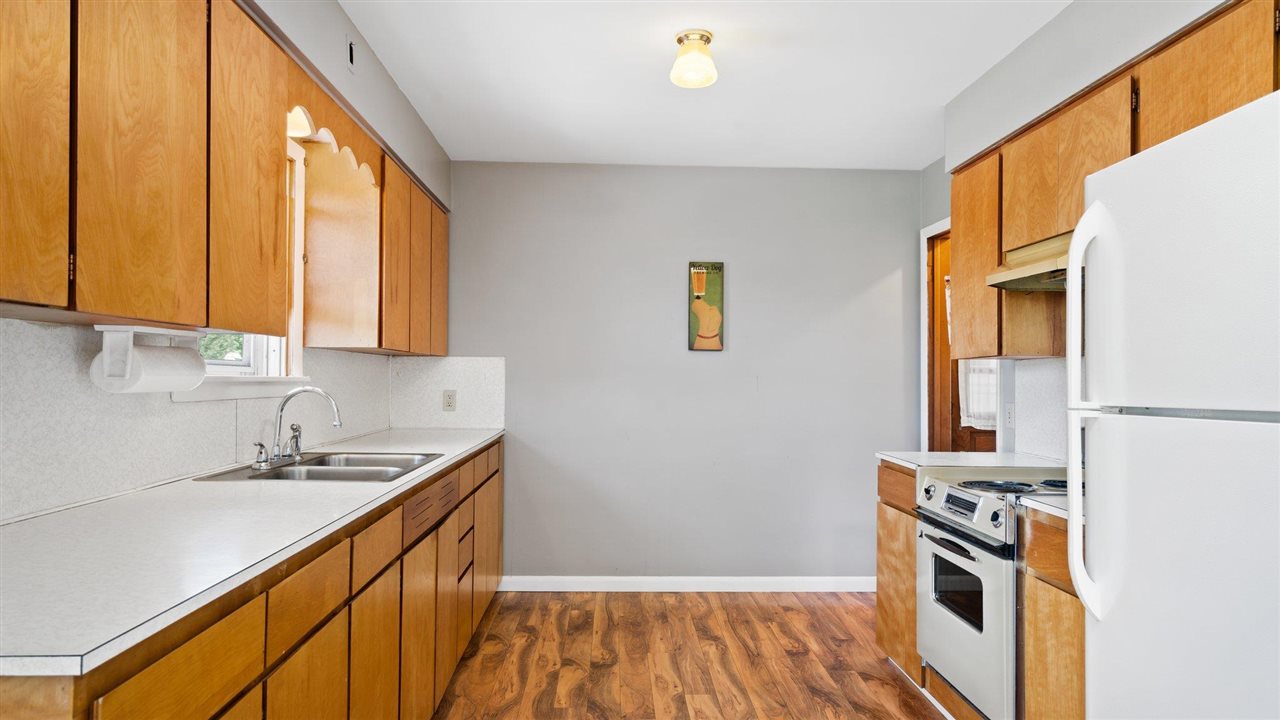 13386 Indian Road Kewadin, MI 49648 - Photo 9 of 32 1889826-8.JPG