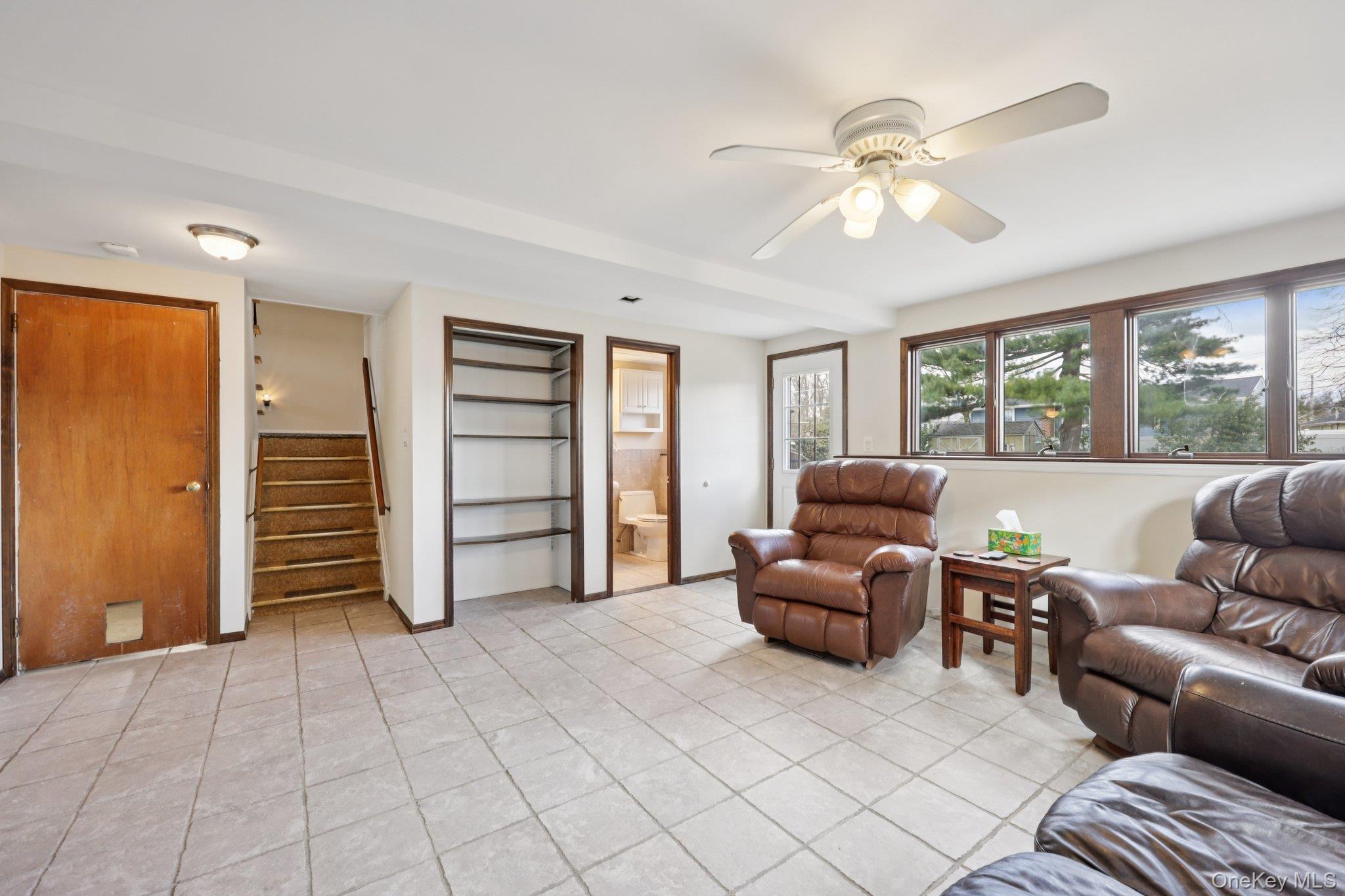 2859 Saw Mill Road Wantagh, NY 11793 - Photo 17 of 39