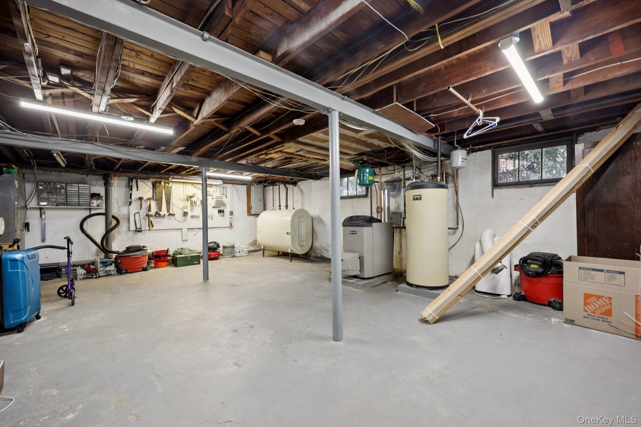 2859 Saw Mill Road Wantagh, NY 11793 - Photo 27 of 39