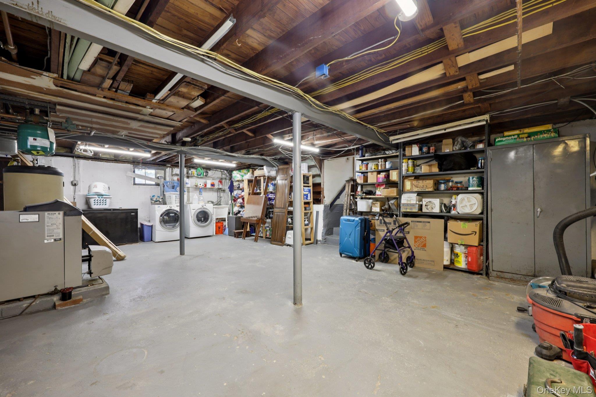 2859 Saw Mill Road Wantagh, NY 11793 - Photo 29 of 39