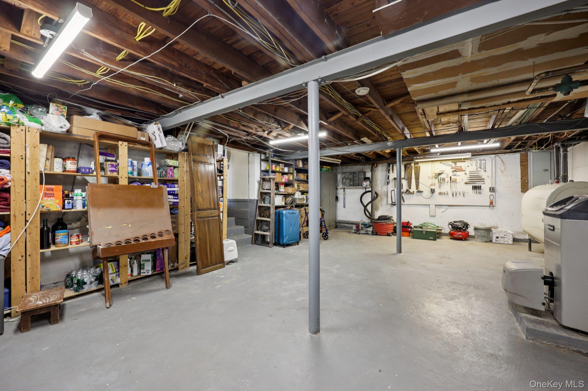 2859 Saw Mill Road Wantagh, NY 11793 - Photo 30 of 39