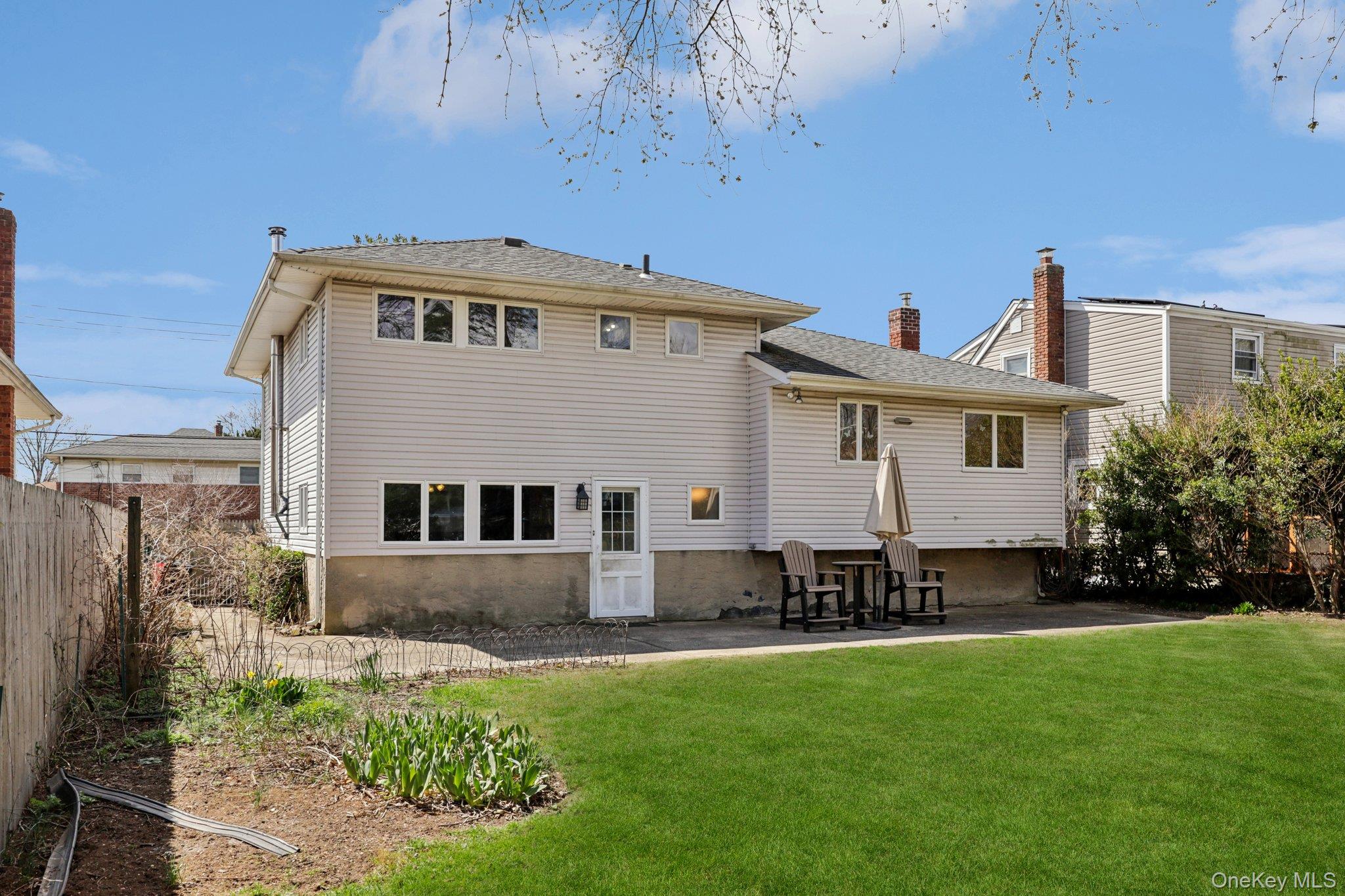 2859 Saw Mill Road Wantagh, NY 11793 - Photo 31 of 39