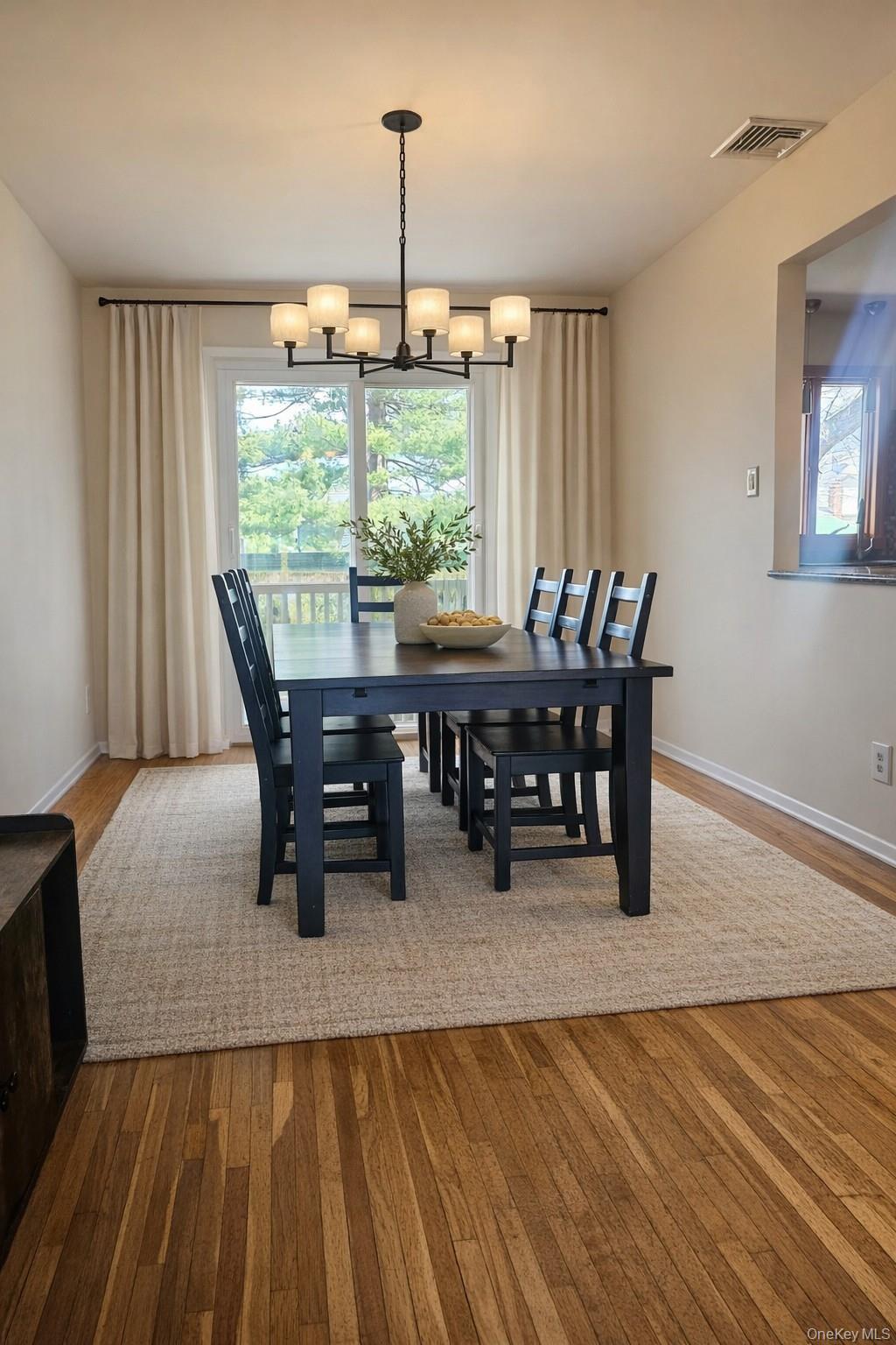 2859 Saw Mill Road Wantagh, NY 11793 - Photo 4 of 39 AI generated staging