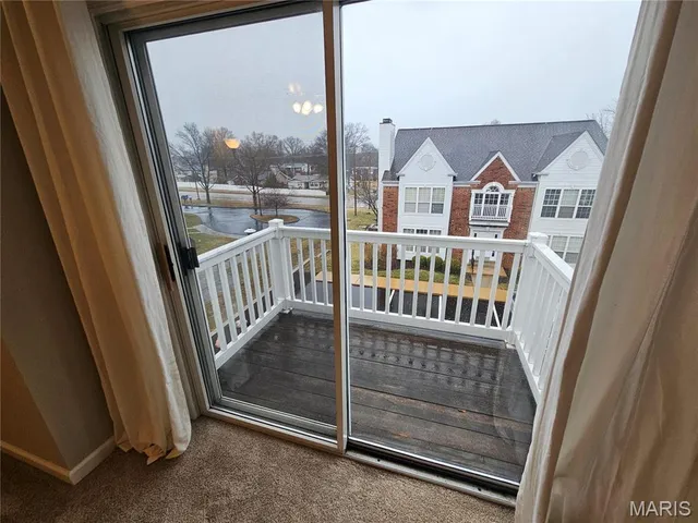 $1,750 | 317 Clayton Crossing Drive, Unit C, Ellisville, MO 63011