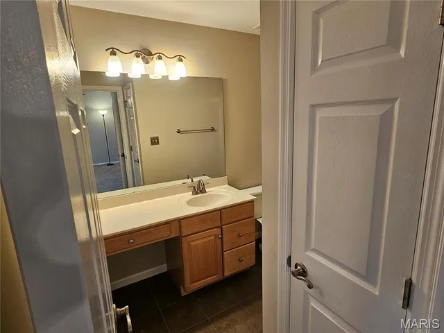 $1,750 | 317 Clayton Crossing Drive, Unit C, Ellisville, MO 63011