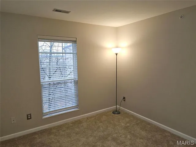 $1,750 | 317 Clayton Crossing Drive, Unit C, Ellisville, MO 63011