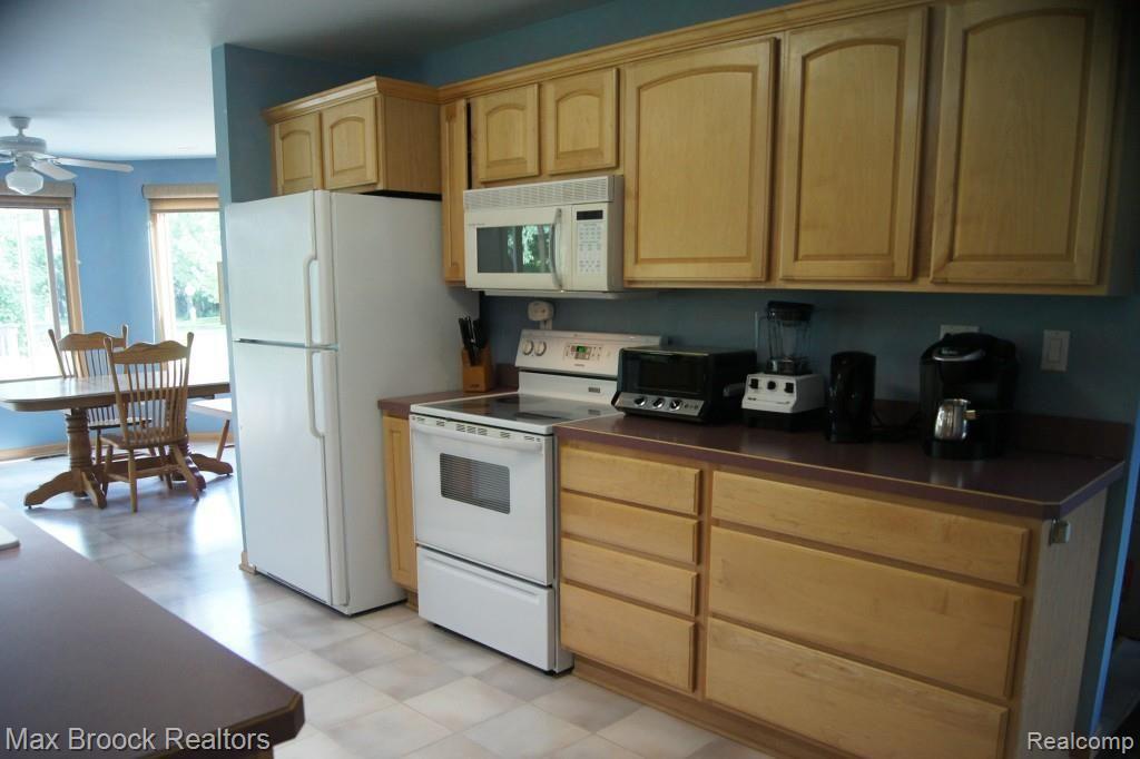 25675 Farmbrook Road Southfield, MI 48034 - Photo 15 of 58 Working Kit.jpg