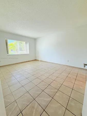 $1,845 | 7820 Camino Real, Unit J104, Miami, FL 33143