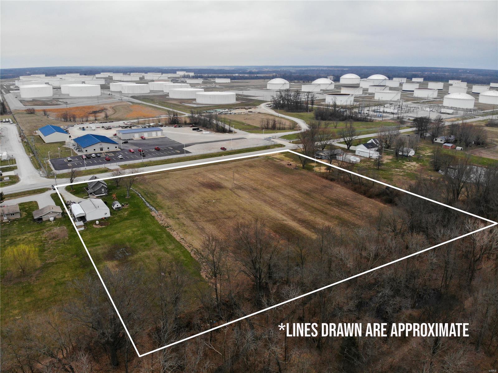 401 South A Street Vernon, IL 62892 - Photo 2 of 30