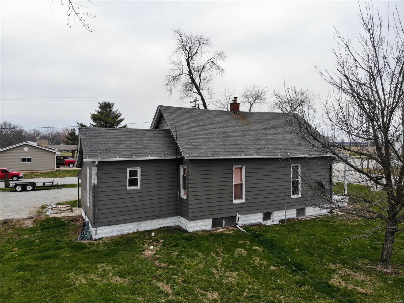 401 South A Street Vernon, IL 62892 - Photo 8 of 30