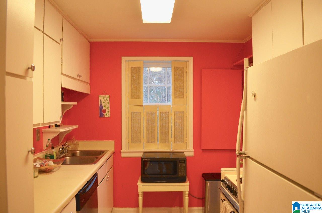 207 Fox Hall Road, Unit A Birmingham, AL 35213 - Photo 6 of 20