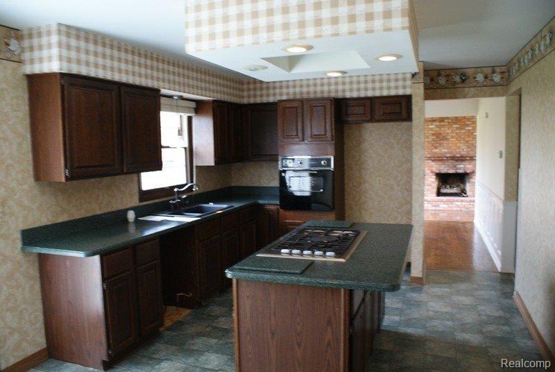 4338 South Lapeer Road Metamora, MI 48455 - Photo 5 of 20 DSC05895.JPG