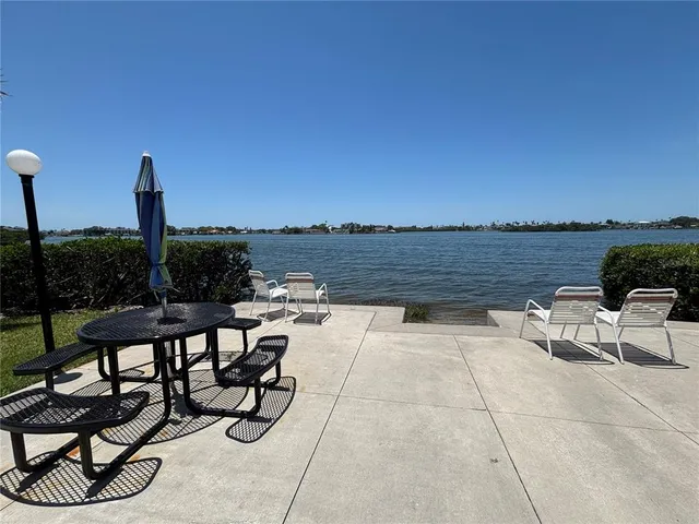 $1,600 | 12760 Indian Rocks Road, Unit 1102, Largo, FL 33774