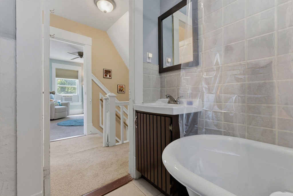 47 Whitehall Road Amesbury, MA 01913 - Photo 30 of 36