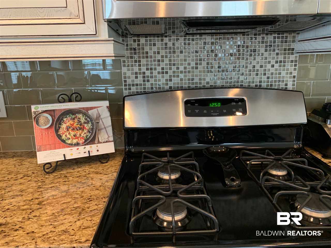 6154 Louise Place West Mobile, AL 36609 - Photo 7 of 25 Gas Cook Top
