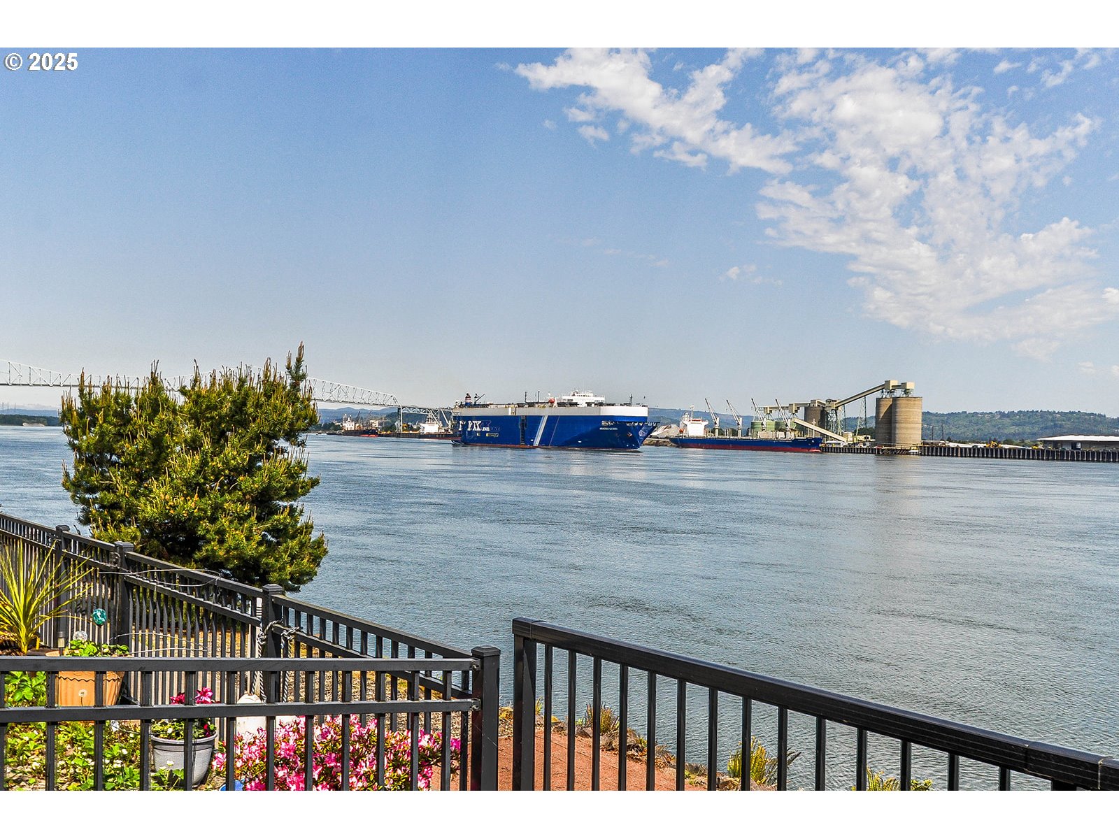 813 King Drive Rainier, OR 97048 - Photo 7 of 32 a view of ocean from a balcony