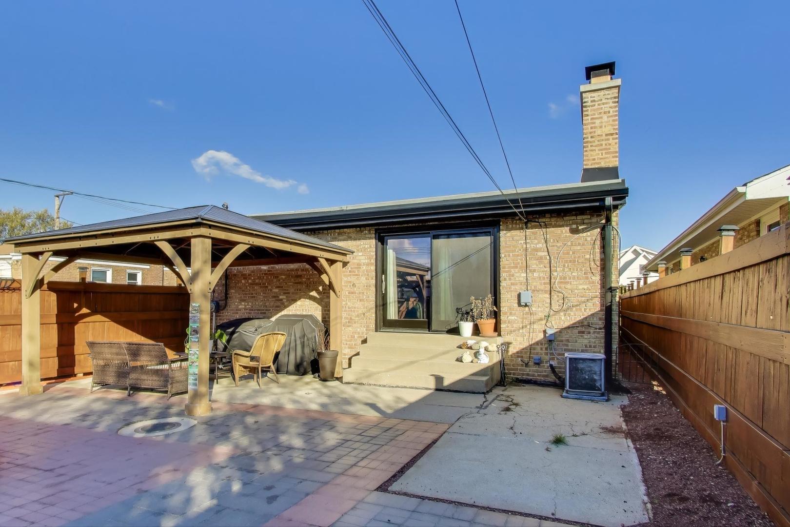 5935 West Henderson Street Chicago, IL 60634 - Photo 21 of 26