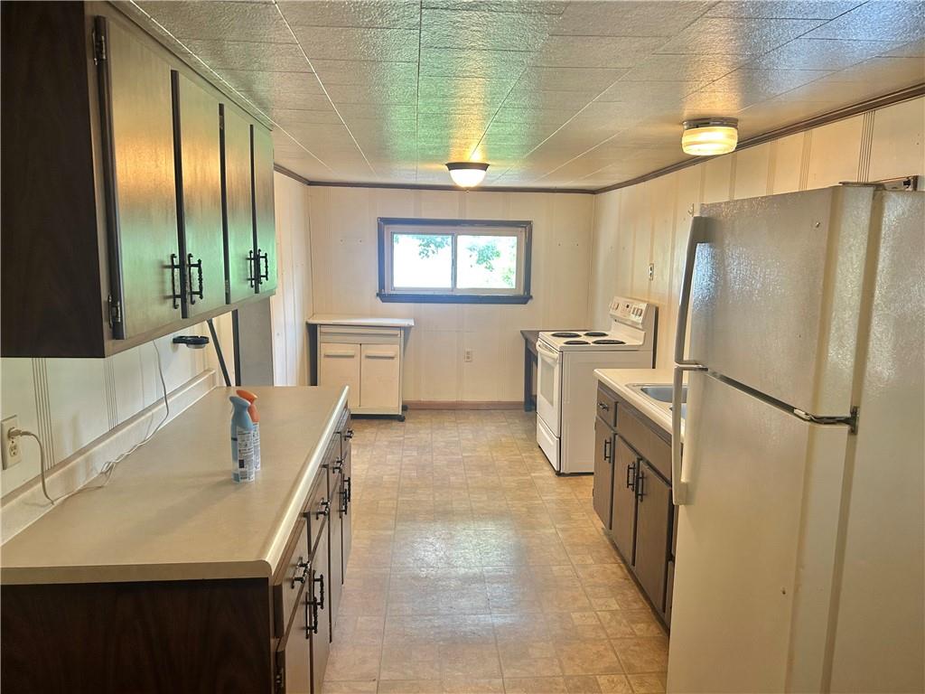 652 Amity Ridge Road Amity, PA 15311 - Photo 8 of 26