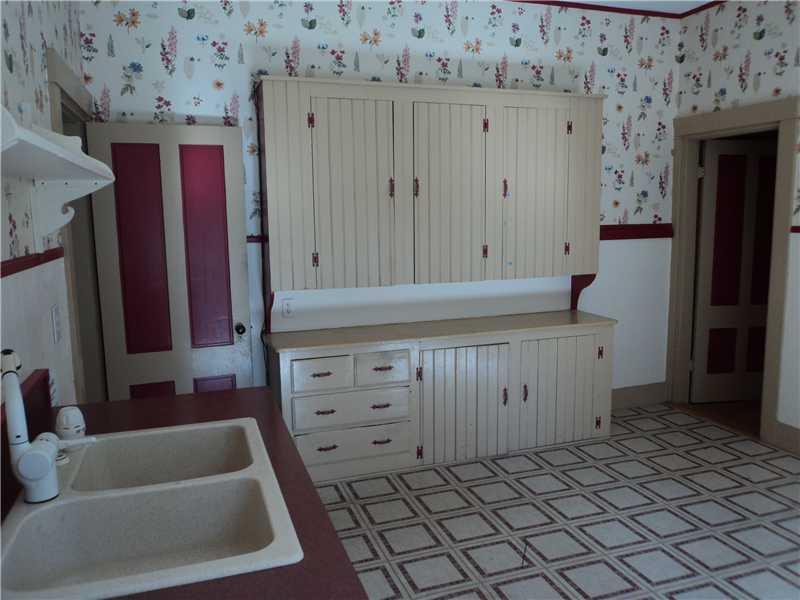 6 Elm Street Kennebunk, ME 04043 - Photo 5 of 29 Kitchen.