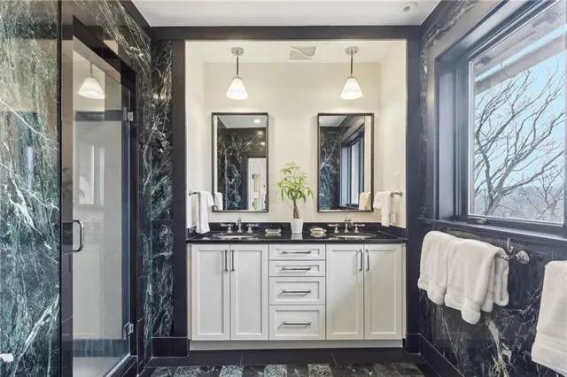 $2,050,000 | 918 West Waldheim Road, Pittsburgh, PA 15215