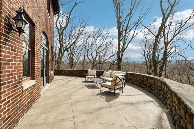 $2,050,000 | 918 West Waldheim Road, Pittsburgh, PA 15215