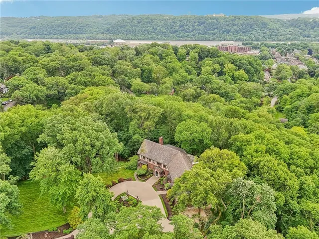 $2,050,000 | 918 West Waldheim Road, Pittsburgh, PA 15215
