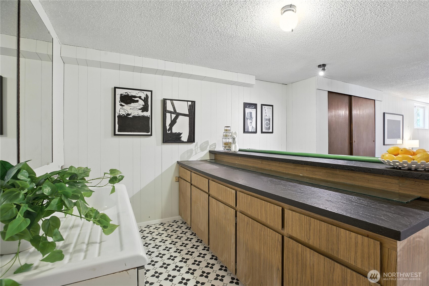 8457 Renton Avenue South Seattle, WA 98118 - Photo 23 of 35 Gallery Image 23