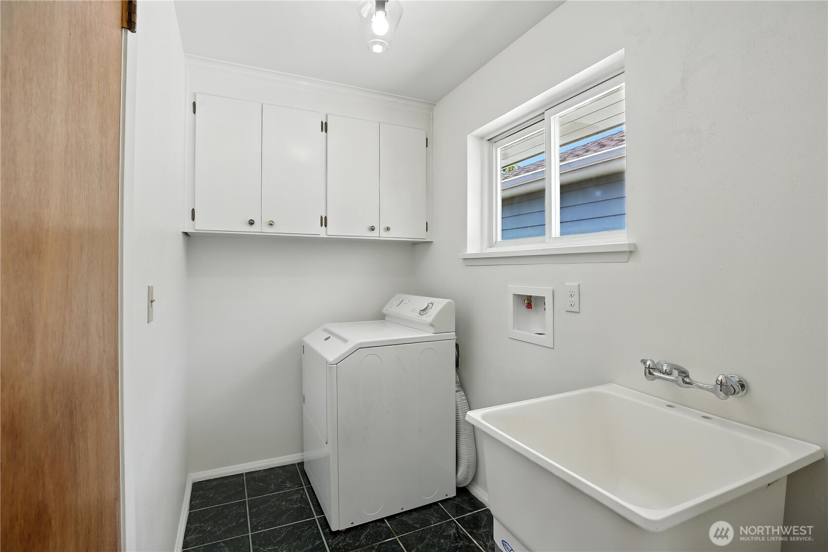 8457 Renton Avenue South Seattle, WA 98118 - Photo 25 of 35 Gallery Image 25