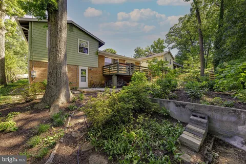 $650,000 | 5 Olivewood Court, Greenbelt, MD 20770