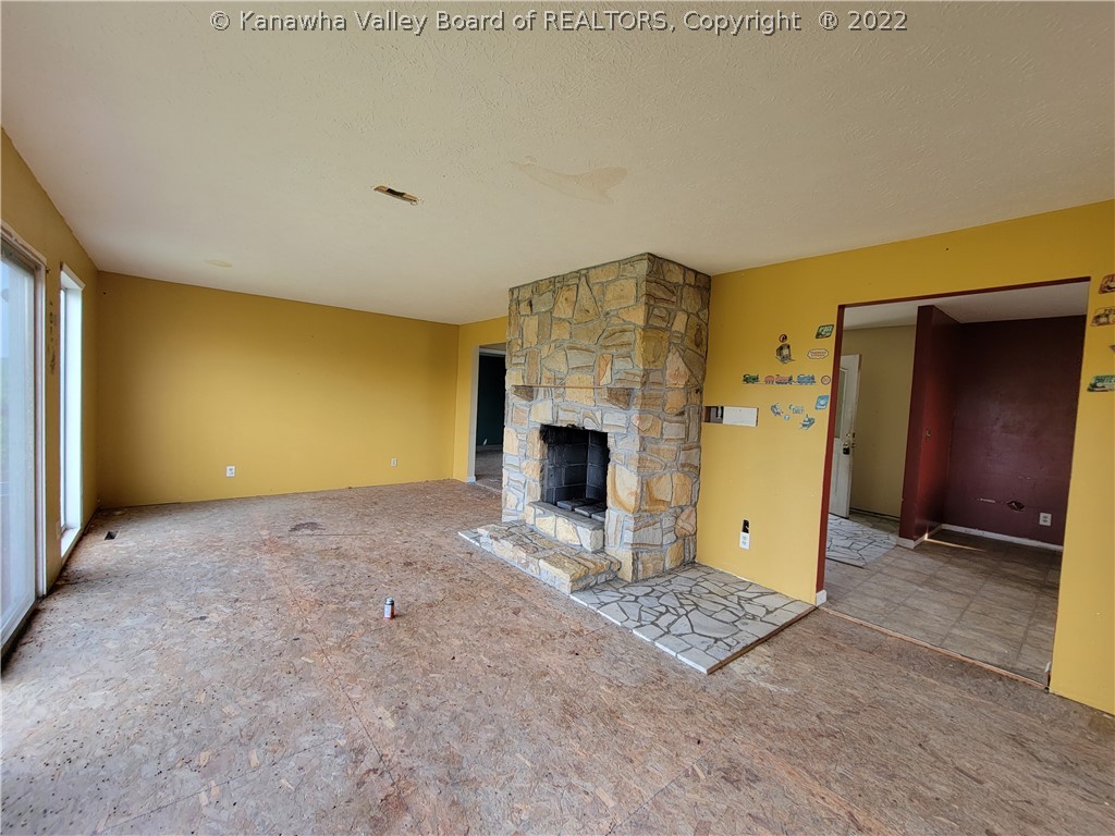 1138 Little Lefthand Road Amma, WV 25005 - Photo 4 of 15 Gallery Image 4