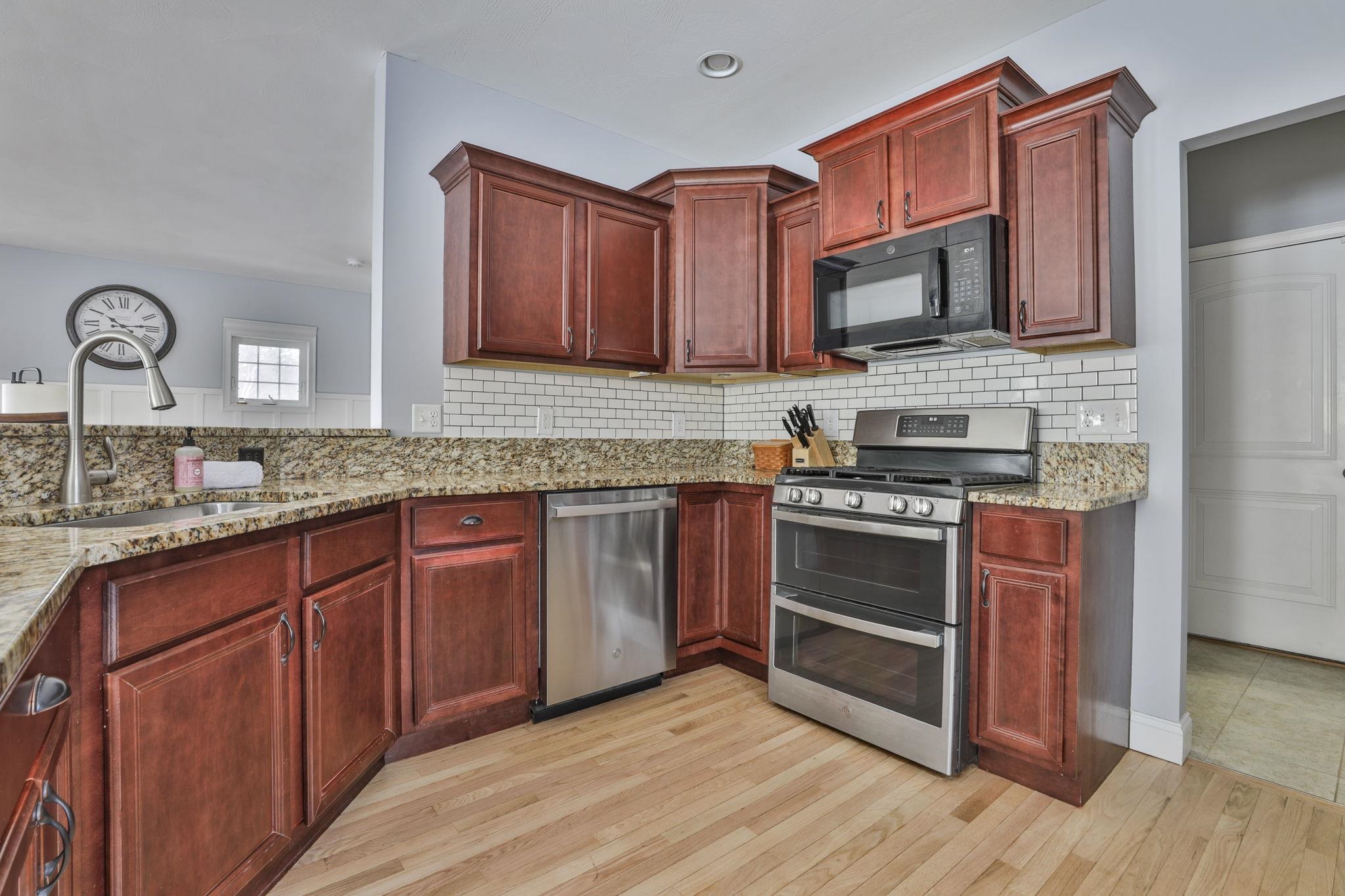 72 Jenkins Farm Road Chester, NH 03036 - Photo 16 of 53