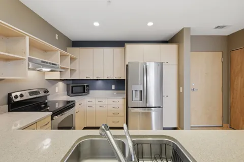 $397,500 | 309 West Washington Avenue, Unit 412, Madison, WI 53703