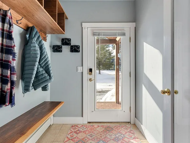 $795,000 | 53 Amber Way, Unit B3, Warren, VT 05674