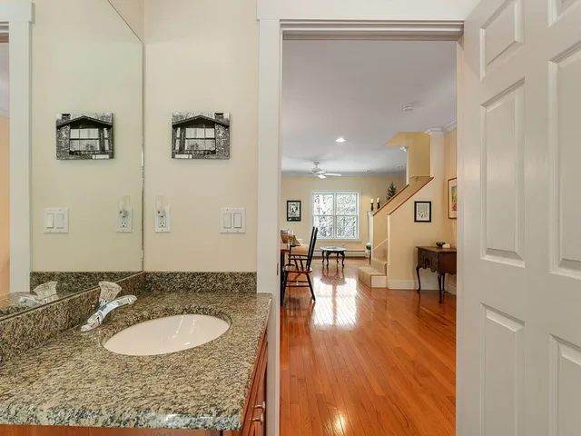 $795,000 | 53 Amber Way, Unit B3, Warren, VT 05674