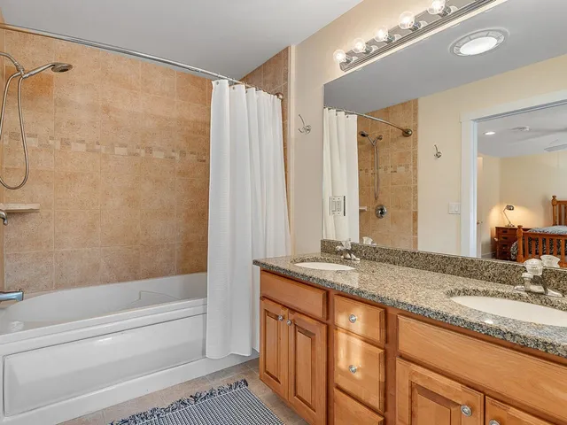 $795,000 | 53 Amber Way, Unit B3, Warren, VT 05674