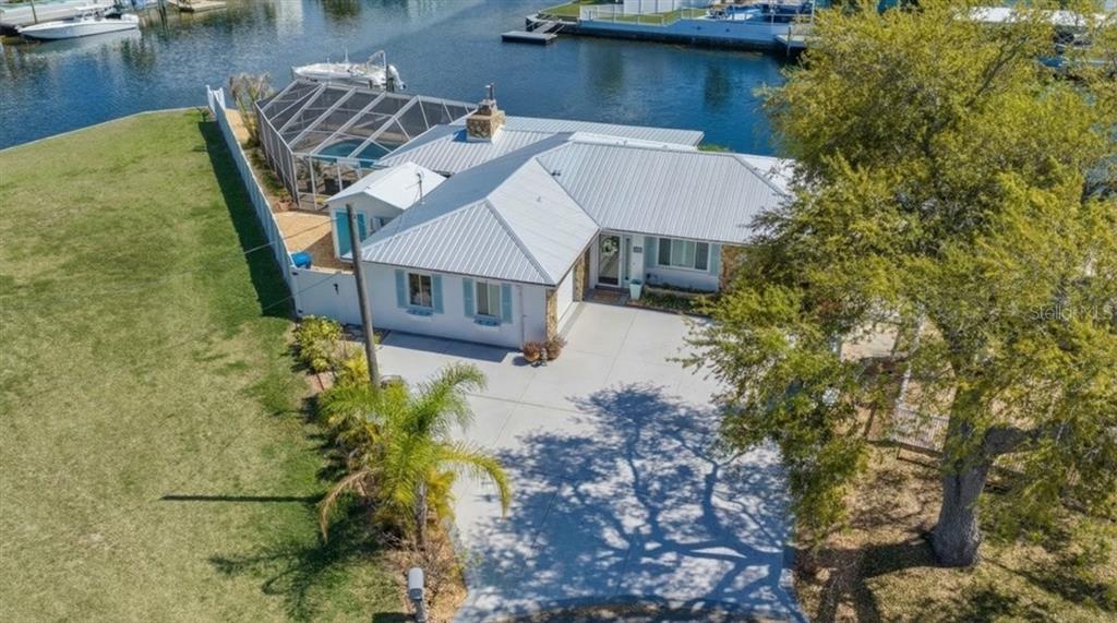 4208 Des Prez Court Hernando Beach, FL 34607 - Photo 3 of 41