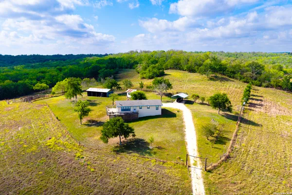 $950,000 | 12017 Farm To Market 20, Kingsbury, TX 78638