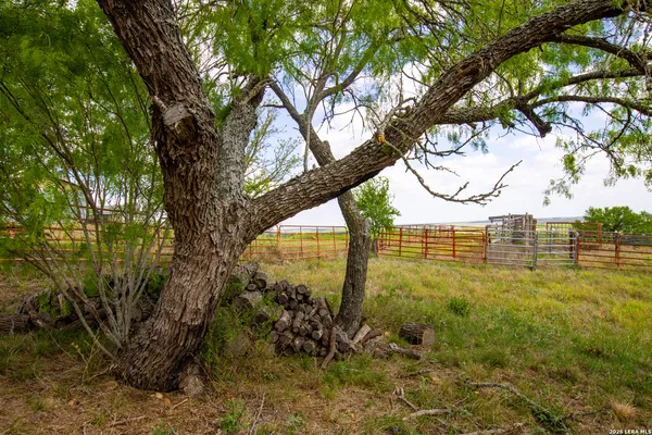 $950,000 | 12017 Farm To Market 20, Kingsbury, TX 78638