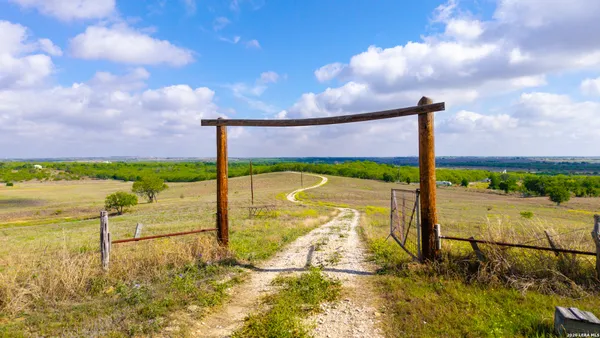 $950,000 | 12017 Farm To Market 20, Kingsbury, TX 78638