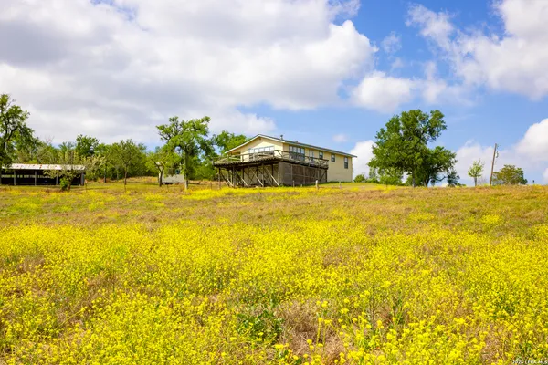 $950,000 | 12017 Farm To Market 20, Kingsbury, TX 78638