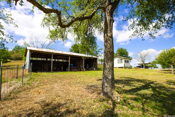 $950,000 | 12017 Farm To Market 20, Kingsbury, TX 78638