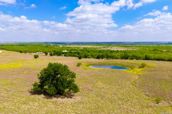 $950,000 | 12017 Farm To Market 20, Kingsbury, TX 78638