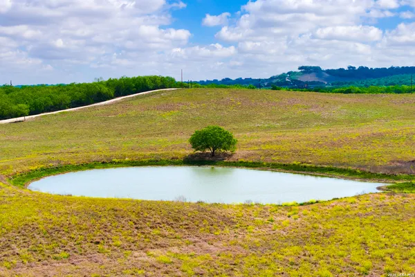 $950,000 | 12017 Farm To Market 20, Kingsbury, TX 78638