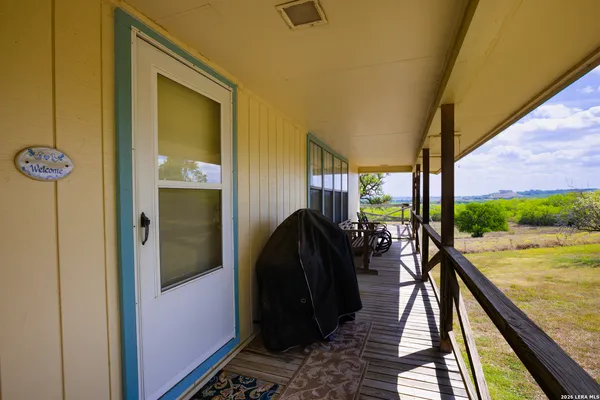 $950,000 | 12017 Farm To Market 20, Kingsbury, TX 78638